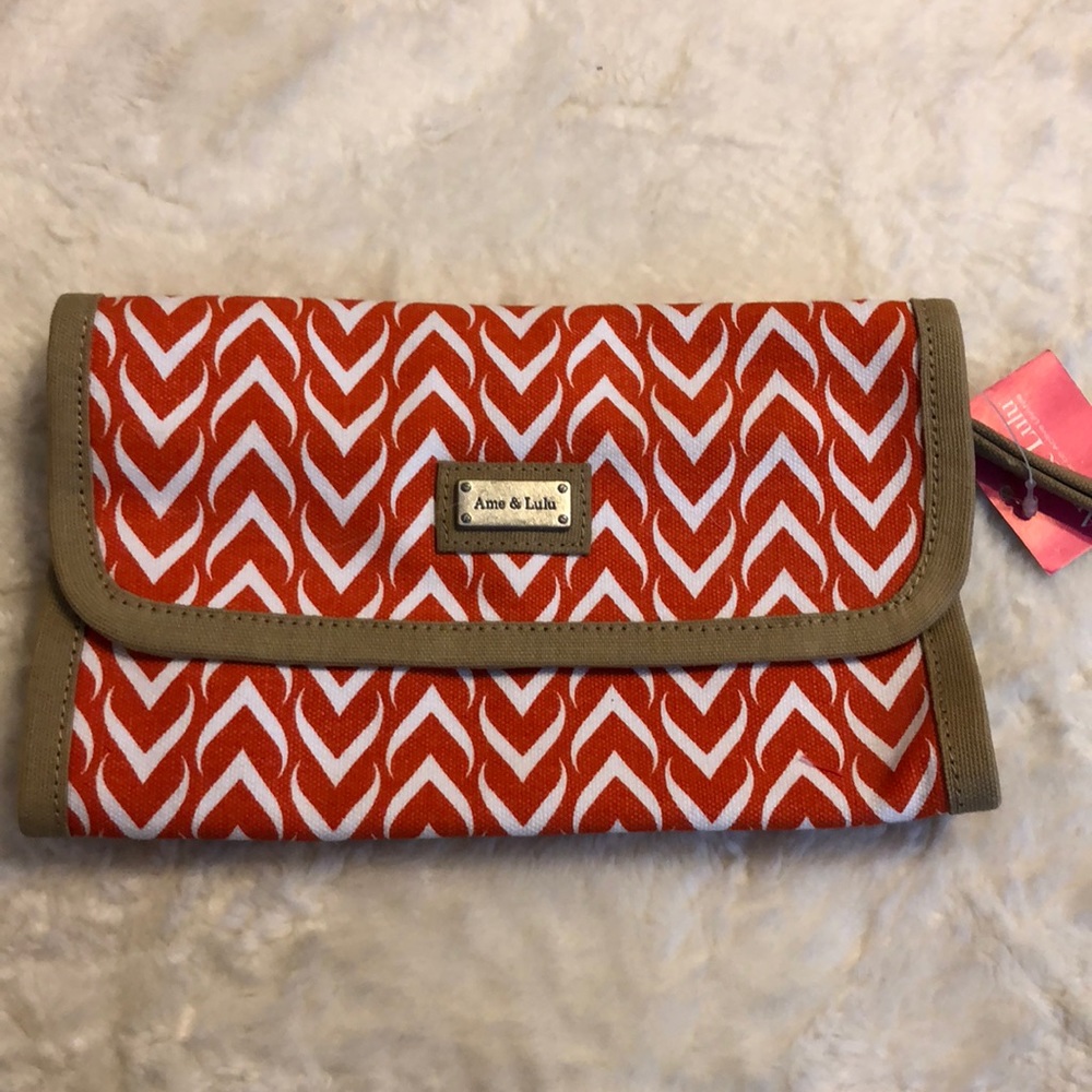 Travel jewelry case